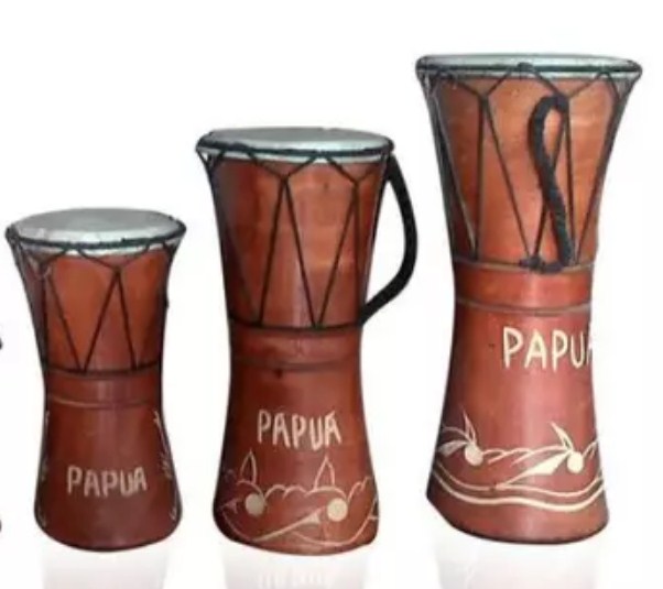 Alat Musik Tifa Papua